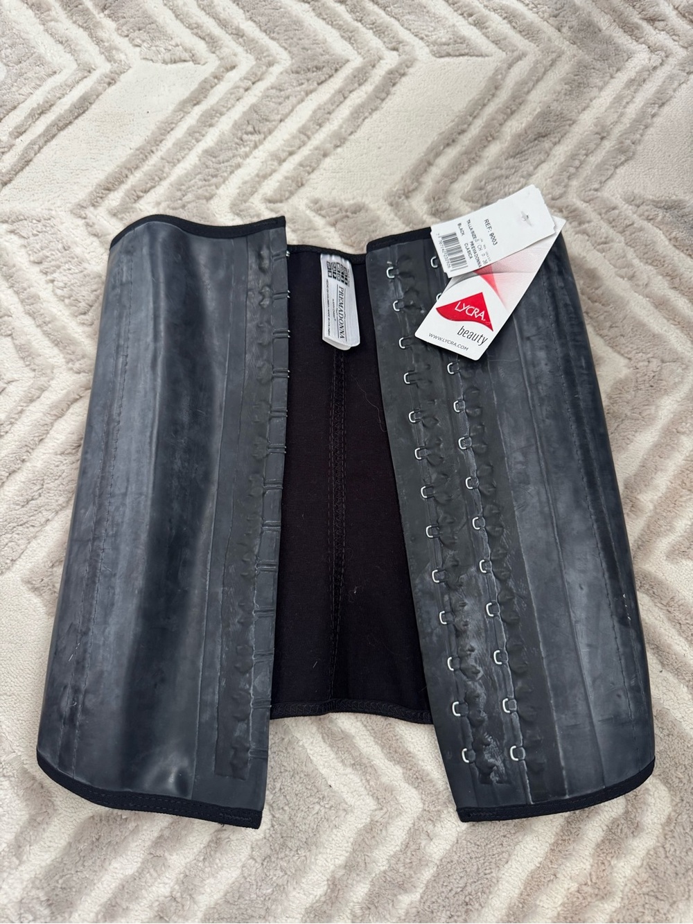 Ann Chery Black Latex Waist Cincher